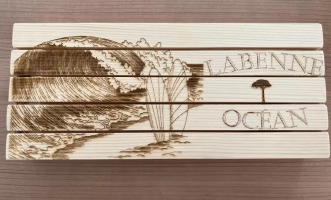 Gravure laser, Labenne, ROBIN'S PHONE